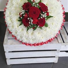 Red based posy