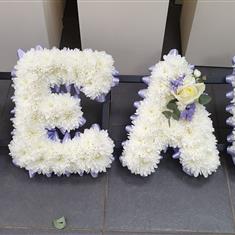 Name frame 30 per letter